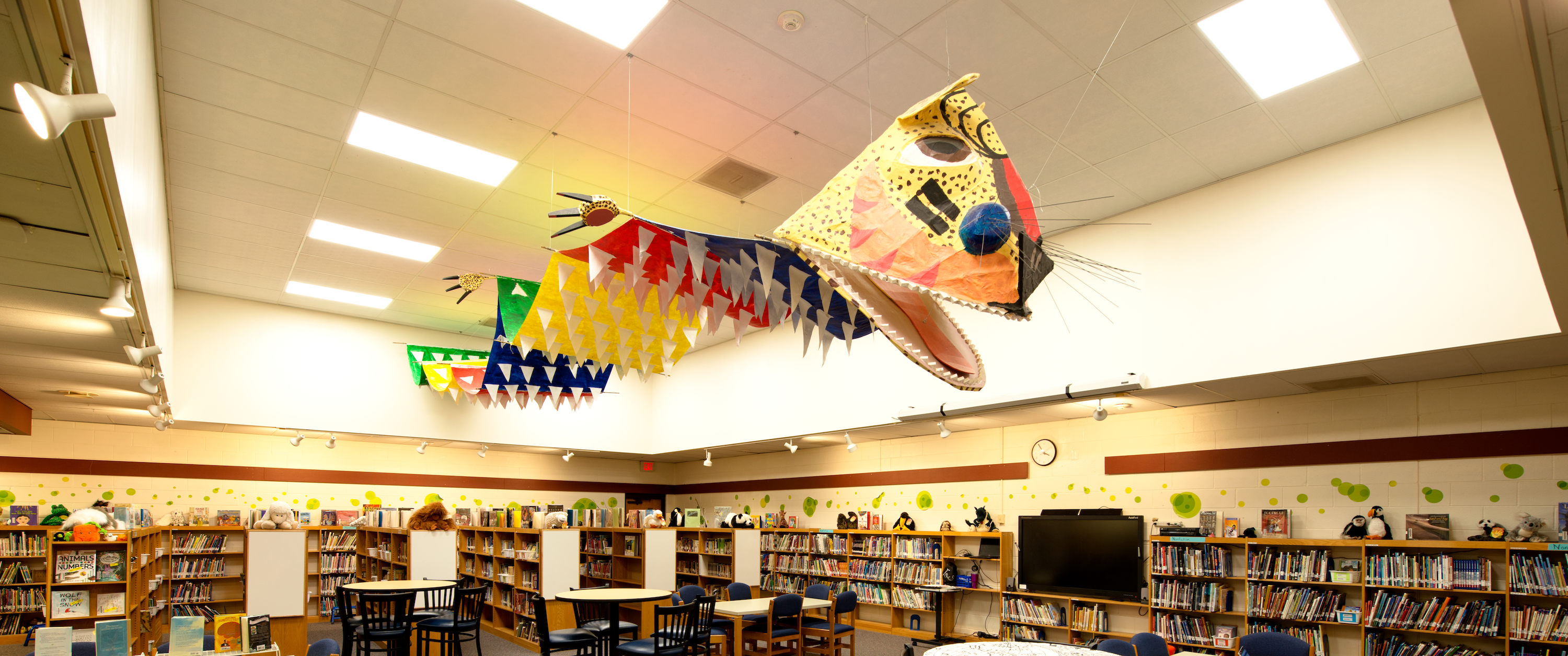 Application shot of EZPANs in ceiling of classroom.